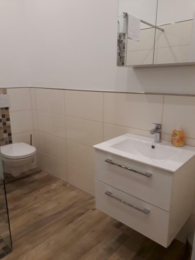 Ferienwohnung Ela Wilhelmshaven Exterior foto
